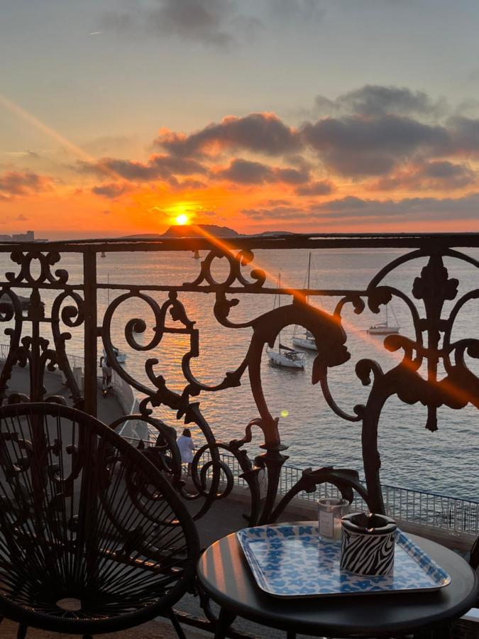 Appartement Sur La Corniche Kennedy Face A La Mer Марсель Экстерьер фото